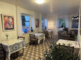 Hine Bakke Guest House