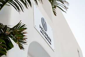 Melidron Hotel & Suites