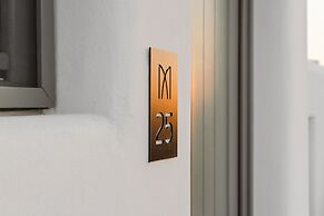 Melidron Hotel & Suites