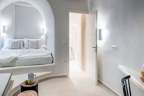 Melidron Hotel & Suites