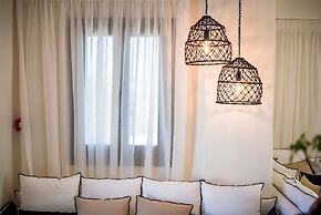 Melidron Hotel & Suites