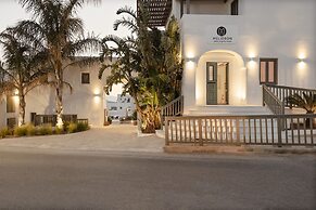 Melidron Hotel & Suites