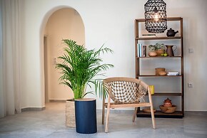 Melidron Hotel & Suites