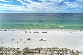 Spectacular Gulf front Condo with Beach and Picnic Area Access - Unit 