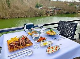 216 North Hotel & Wellness-Spa