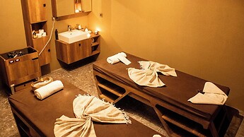 216 North Hotel & Wellness-Spa
