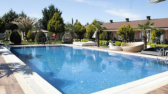 216 North Hotel & Wellness-Spa