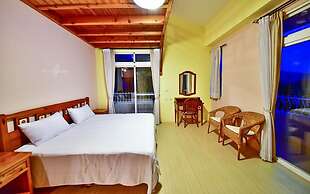 Bear Meets Moose B&B