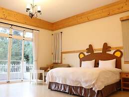 Bear Meets Moose B&B