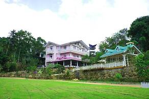 Bear Meets Moose B&B