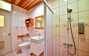 Bear Meets Moose B&B