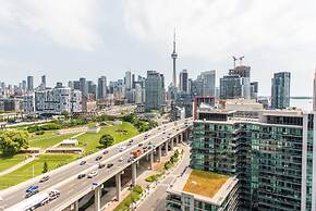 QuickStay CN Tower View Condo in Fort York