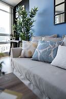 QuickStay CN Tower View Condo in Fort York