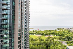QuickStay CN Tower View Condo in Fort York