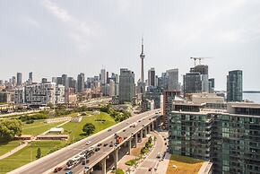 QuickStay CN Tower View Condo in Fort York
