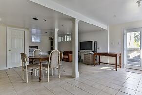 QuickStay Lake Simcoe Homestyle Cottage Private Beach