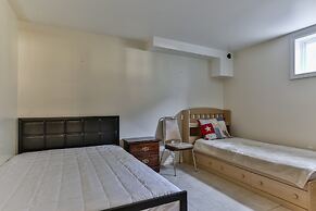 QuickStay Lake Simcoe Homestyle Cottage Private Beach