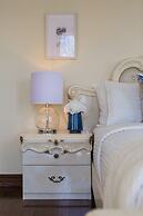 QuickStay Lake Simcoe Homestyle Cottage Private Beach