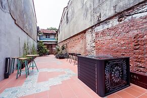 Local Backpacker Hostel