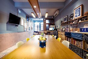 Local Backpacker Hostel