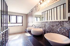 Local Backpacker Hostel