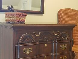 1860 House Inn and Vacation Rental Home