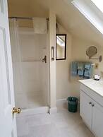 1860 House Inn and Vacation Rental Home