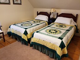 1860 House Inn and Vacation Rental Home