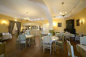 Bistrampolis Manor Boutique Hotel