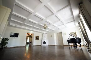 Bistrampolis Manor Boutique Hotel