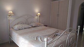 Infinity Blue Beach Apartments