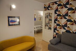 City of Rivers Italiyanskaya 6