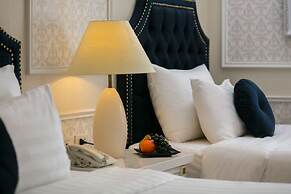 Flora Centre Hotel & Spa