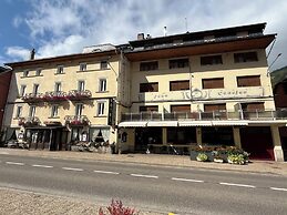 Hotel Joan Canejan