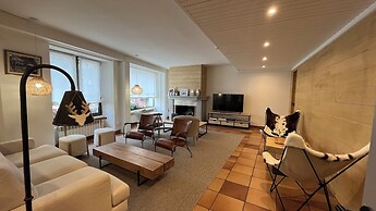 Hotel Joan Canejan