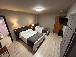 Hotel Joan Canejan