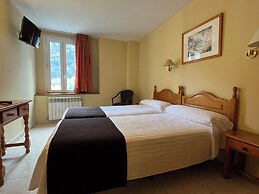 Hotel Joan Canejan