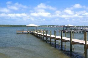 Little Lagoon Cottages