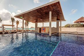 Royalton CHIC Cancun, An Autograph Collection All-Inclusive Resort - A