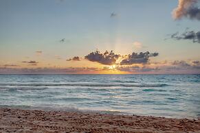 Royalton CHIC Cancun, An Autograph Collection All-Inclusive Resort - A