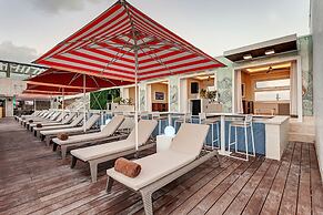 Royalton CHIC Cancun, An Autograph Collection All-Inclusive Resort - A