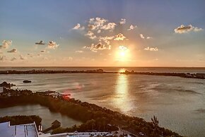 Royalton CHIC Cancun, An Autograph Collection All-Inclusive Resort - A