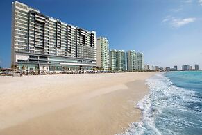 Royalton CHIC Cancun, An Autograph Collection All-Inclusive Resort - A