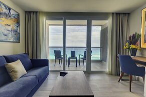Royalton CHIC Cancun, An Autograph Collection All-Inclusive Resort - A