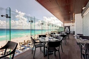 Royalton CHIC Cancun, An Autograph Collection All-Inclusive Resort - A