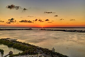 Royalton CHIC Cancun, An Autograph Collection All-Inclusive Resort - A