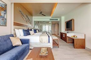 Royalton CHIC Cancun, An Autograph Collection All-Inclusive Resort - A