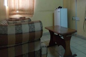 Hail Henrietta Hotel