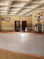 Hail Henrietta Hotel