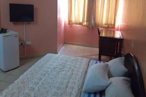 Hail Henrietta Hotel